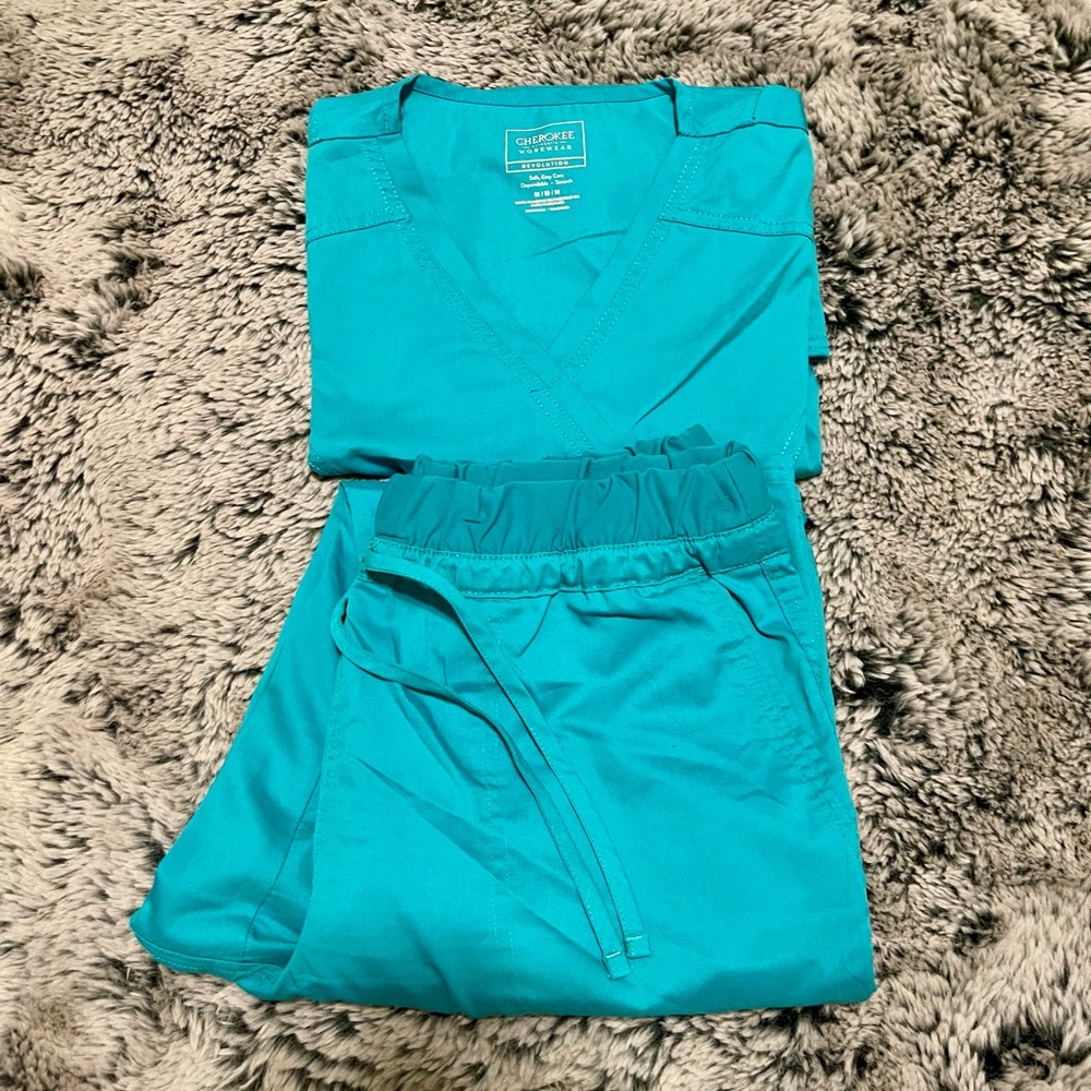 Cherokee Turquoise Scrub Set